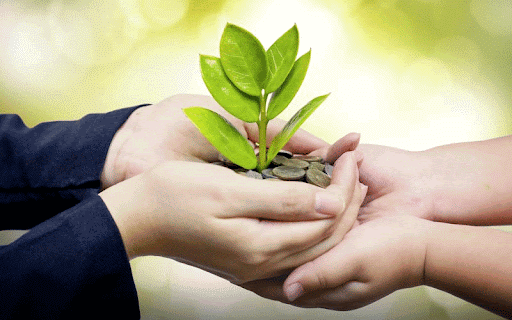 آیا می‌توان صدقه را به هر شخصی داد؟