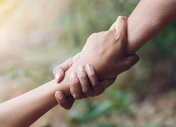 آموزش نیکوکاری به کودکان