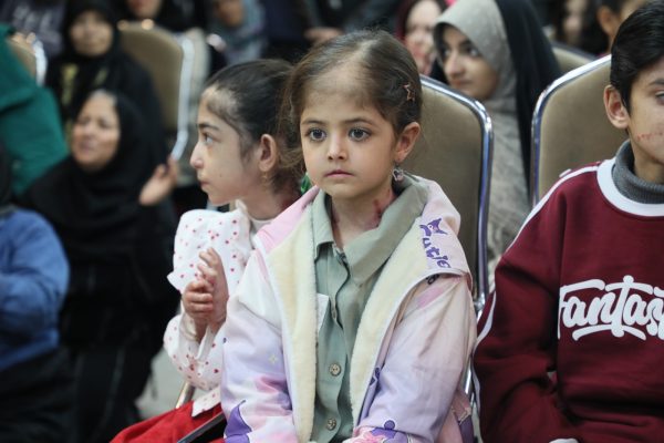 برگزاری جشن شب یلدا ویژه بیماران پروانهای ۱۴۰۴