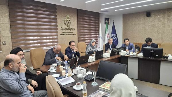 نشست انجمن‌های بیماران خاص و فعالان حوزه دارو در سازمان نظام پزشکی با محوریت مشکلات تأمین دارو و مطالبات بیمه‌ای