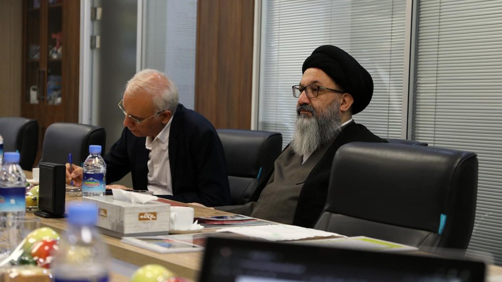 حجت‌الاسلام‌والمسلمین سید حمیدرضا هاشمی گلپایگانی، جناب آقای دکتر سید محمدهادی ایازی